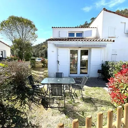 בית נופש Maison Duplex Piscine Plage מאנדליה-לה-נאפול